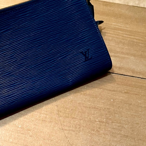 Louis Vuitton navy blue bracelet purse